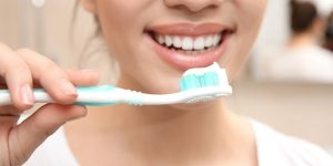 Dişler Nasıl Doğru Fırçalanır? En Etkili Diş Fırçalama Teknikleri